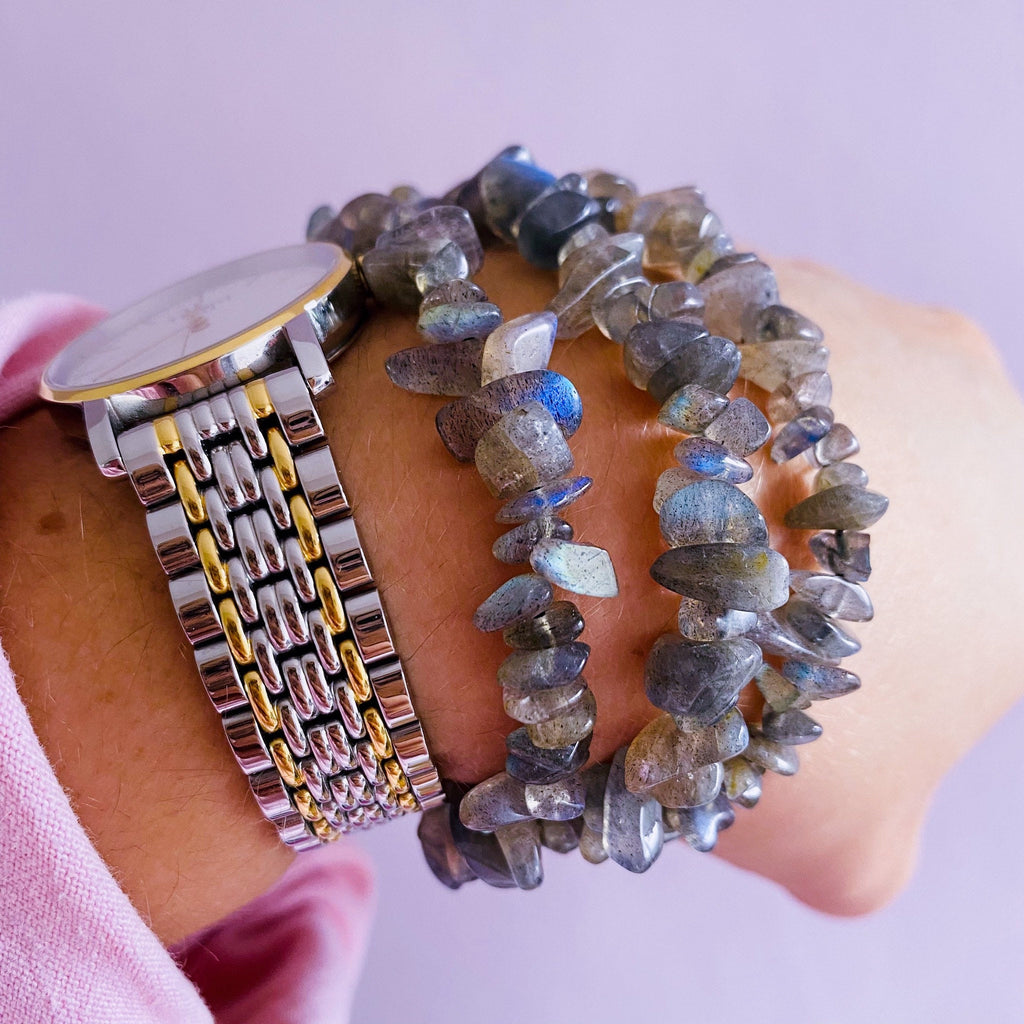 Flashy Labradorite Grade A Crystal Chip Bracelets / Helps Transformation & Change, Inspires You To Achieve Your Dreams / Uplifts Your Mood