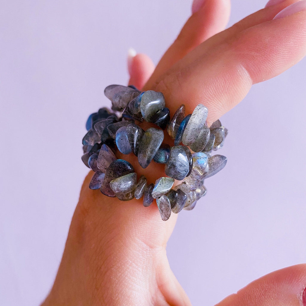 Flashy Labradorite Grade A Crystal Chip Bracelets / Helps Transformation & Change, Inspires You To Achieve Your Dreams / Uplifts Your Mood