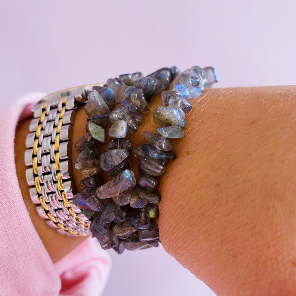 Flashy Labradorite Grade A Crystal Chip Bracelets / Helps Transformation & Change, Inspires You To Achieve Your Dreams / Uplifts Your Mood