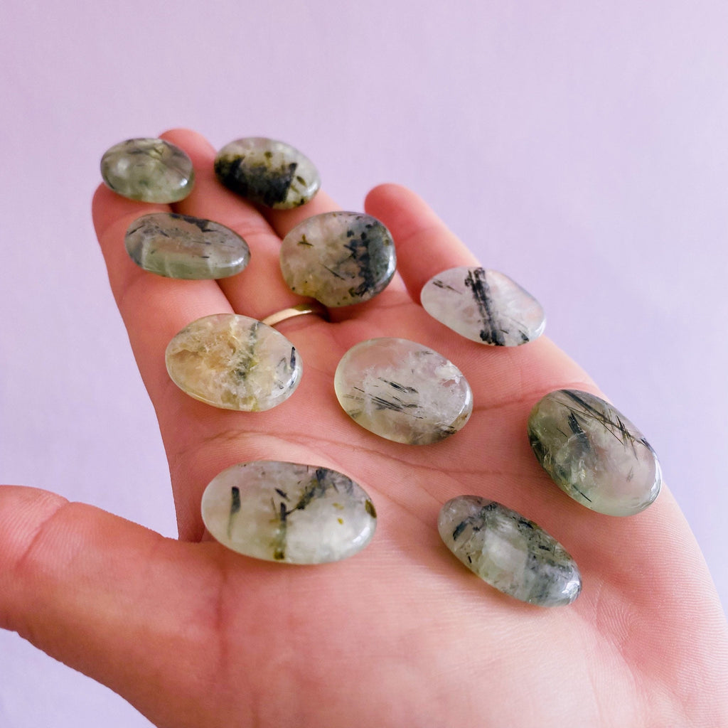 Prehnite With Epidote Crystal Mini Flat Stones / Enhances Inner Knowing & Gut Instinct / A Healer For The Healers / Helps You To Move On