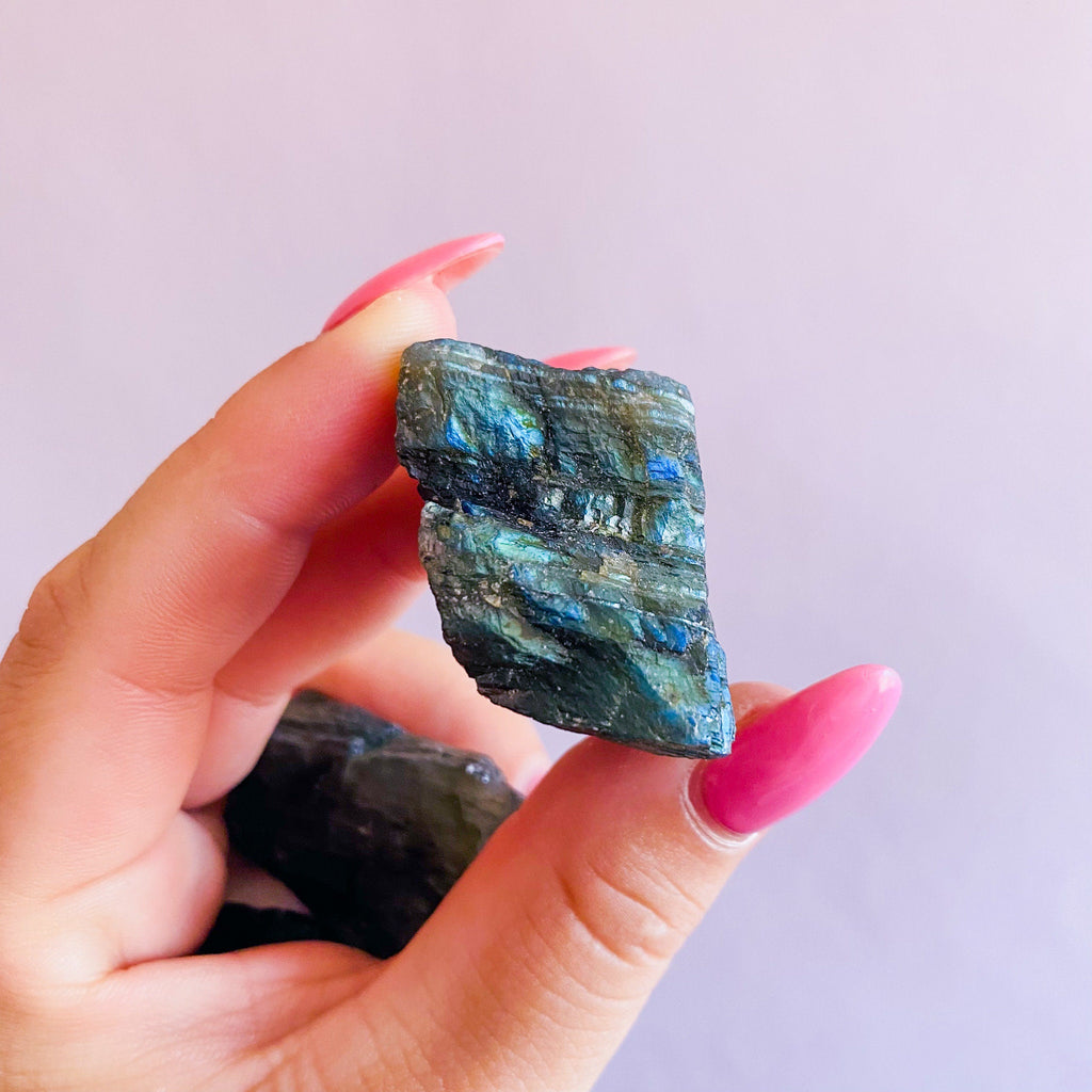 Labradorite Raw Flashy Natural Crystals / Helps Transformation & Change, Inspires You To Achieve Your Dreams / Uplifts Your Mood