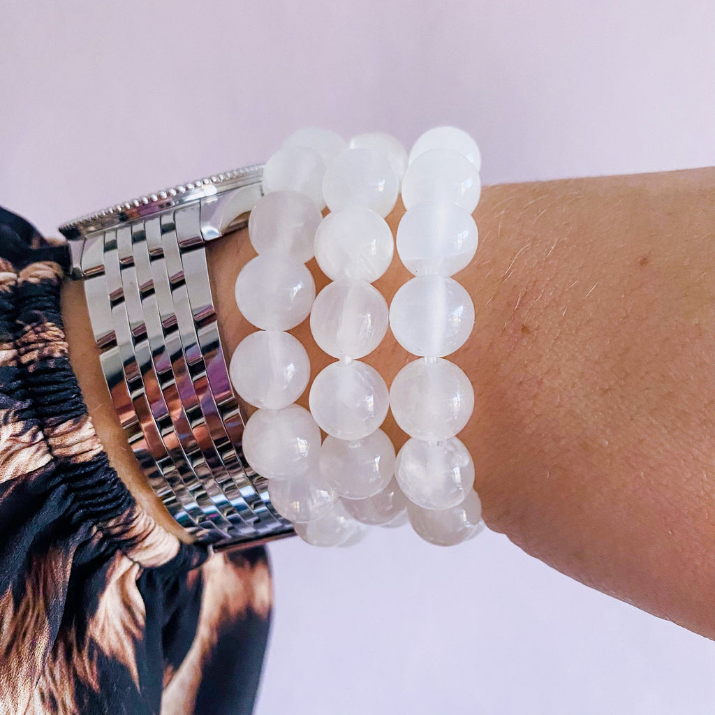 Selenite Crystal Bead Bracelets / Helps You To Deal With Abuse / Good For A Balanced Sex Drive / Good For Acne, Psoriasis & Eczema